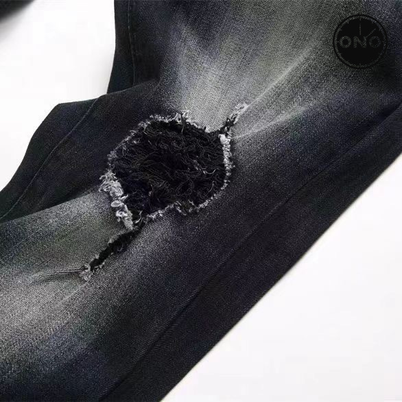 Amiri-Trousers_69_8.jpg