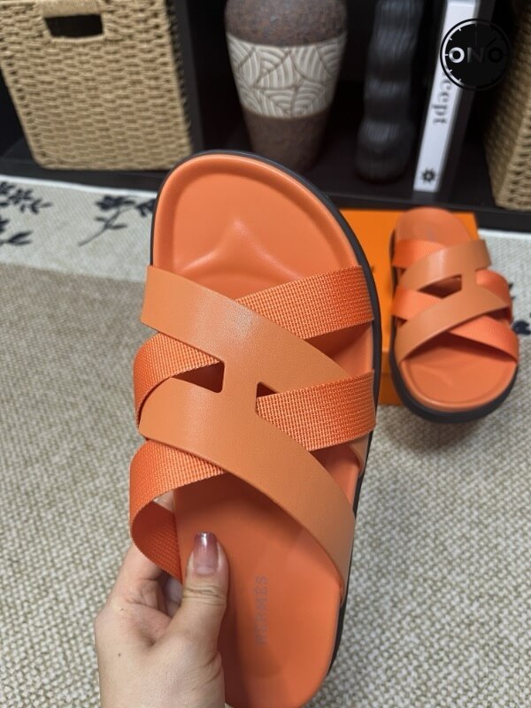 Hermes-Slippers_2_7.jpg