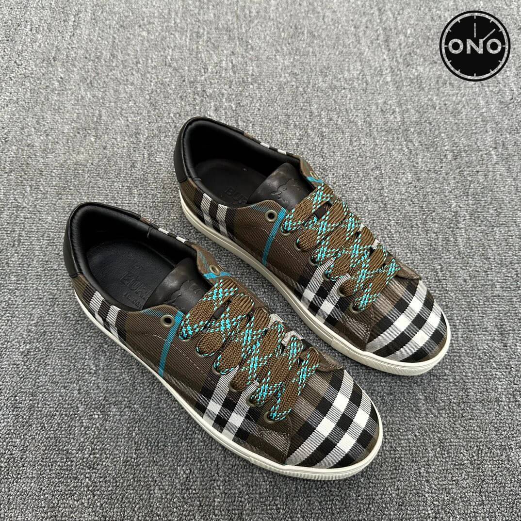 Burberry_80_3.jpg