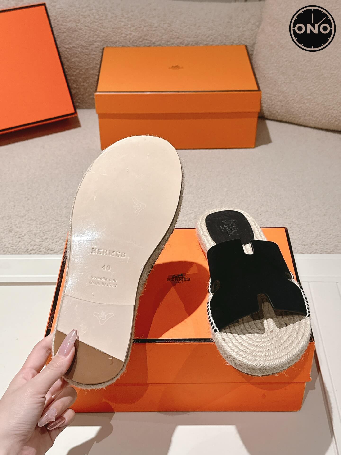 Hermes-Slippers_39_9.jpg