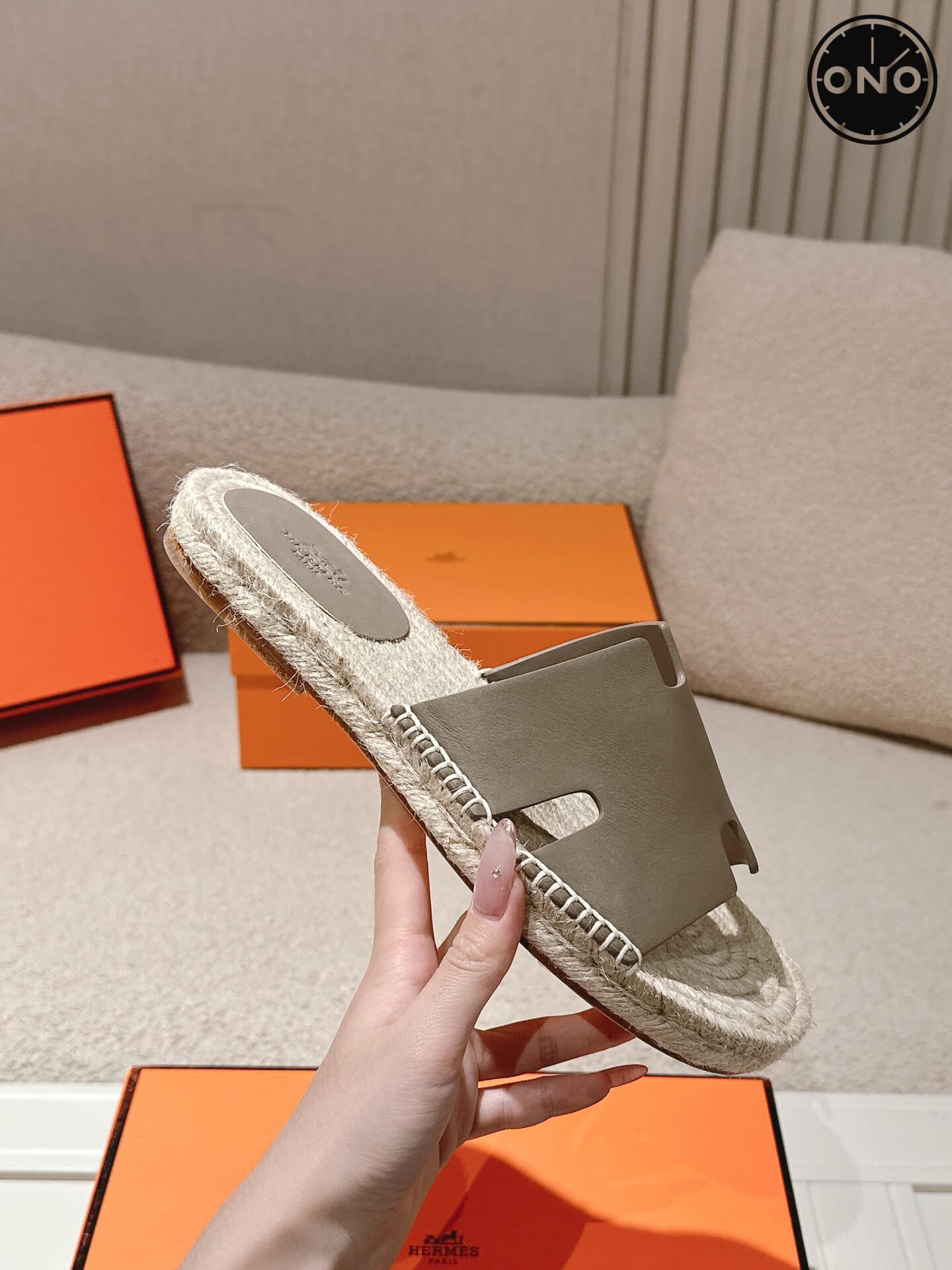 Hermes-Slippers_48_5.jpg