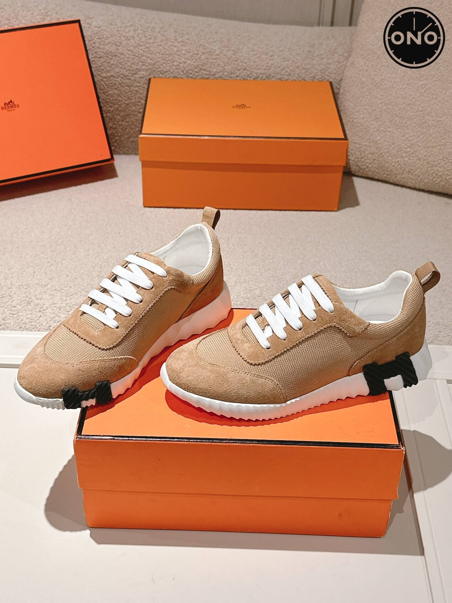 Hermes_60_4.jpg