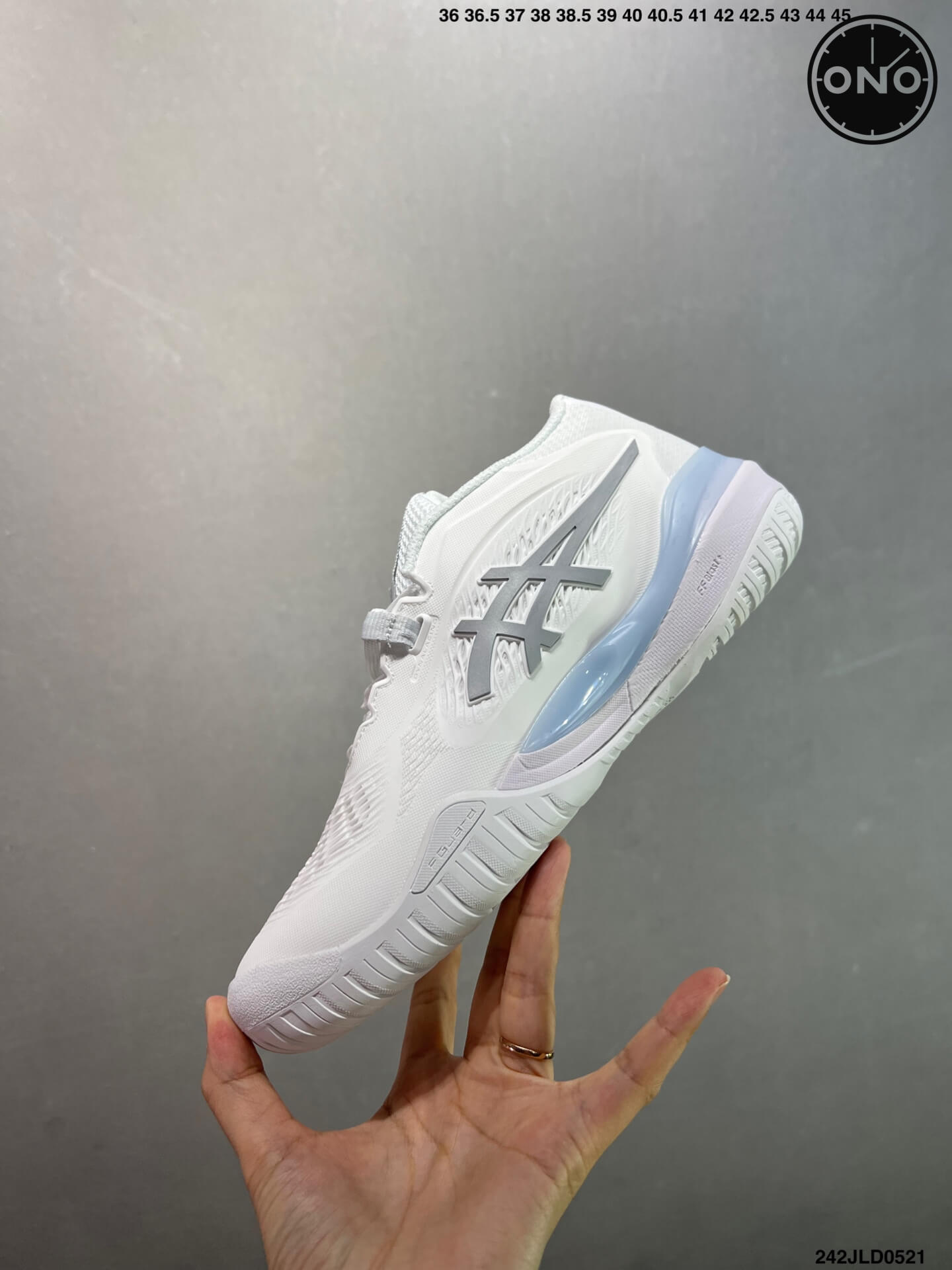 Asics_69_3.jpg