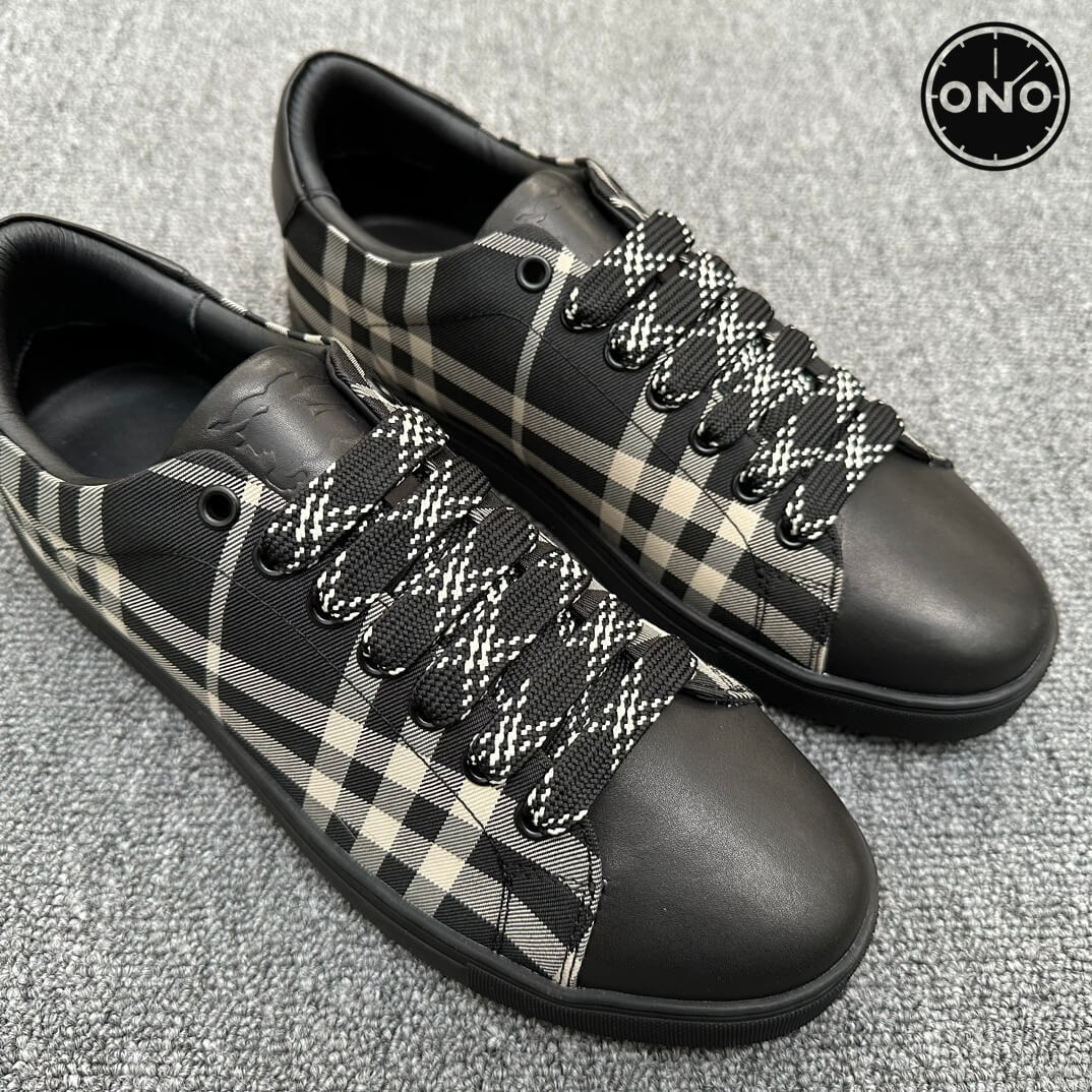 Burberry_16_6.jpg