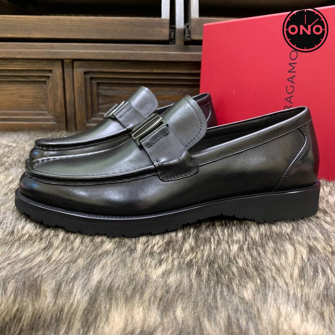 Ferragamo_69_4.jpg