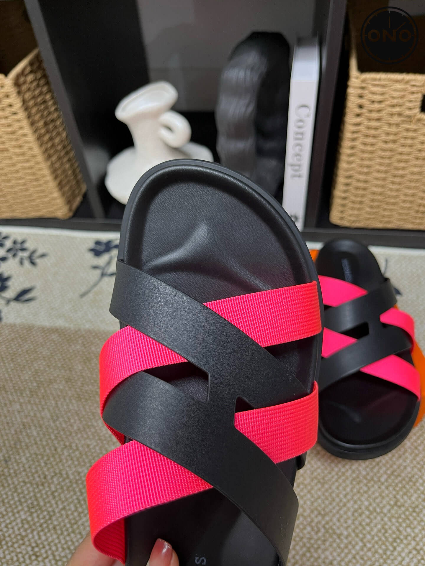 Hermes-Slippers_21_7.jpg