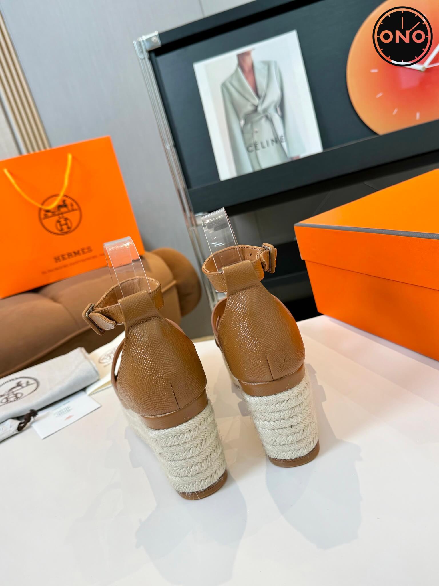 Hermes-Slippers_85_7.jpg