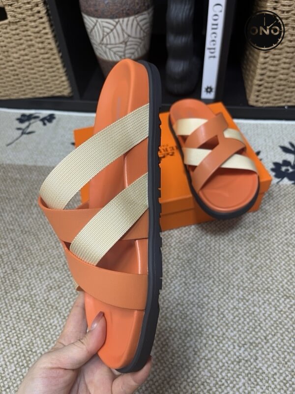 Hermes-Slippers_8_4.jpg