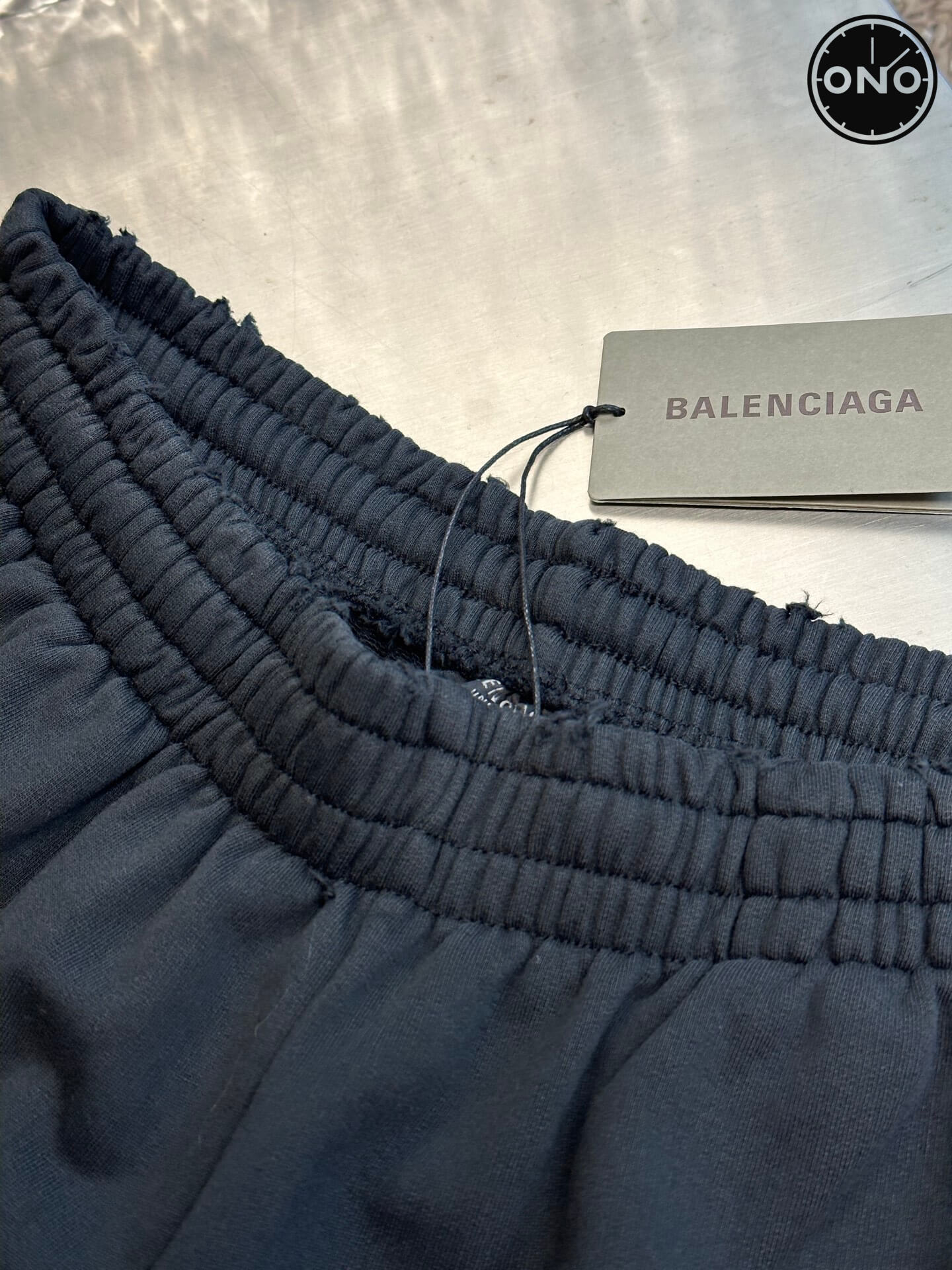 Balenciaga_Shorts_30_5.jpg