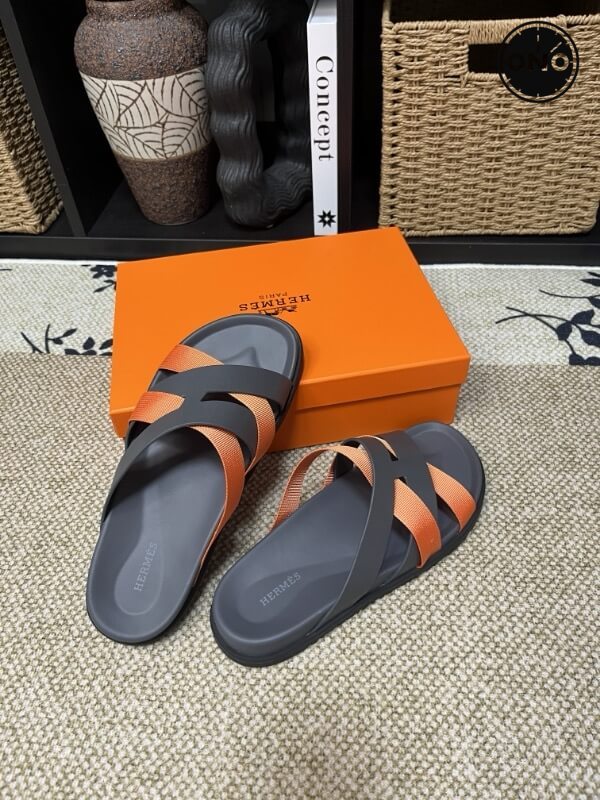 Hermes-Slippers_17_3.jpg