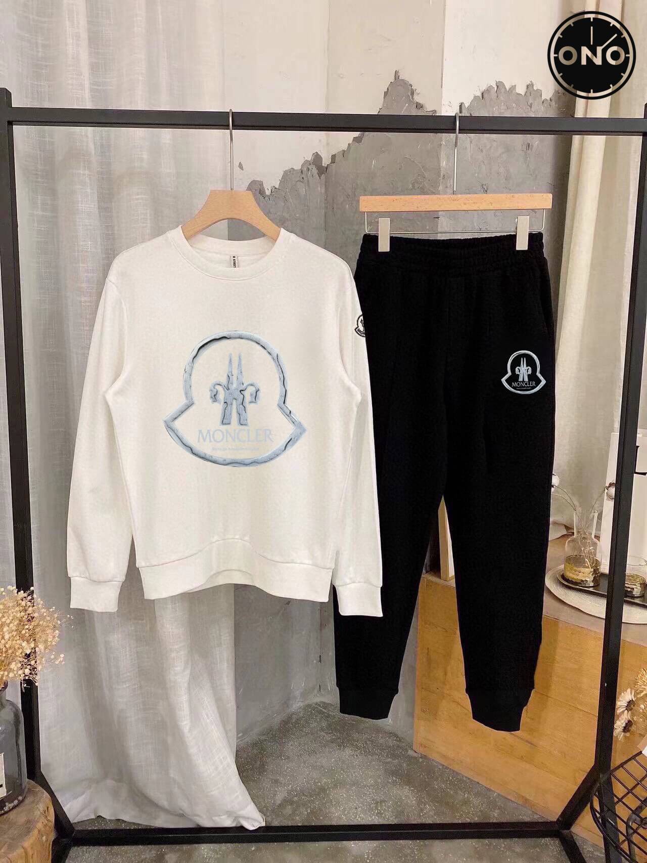Moncler_Sweater_6_2.jpg