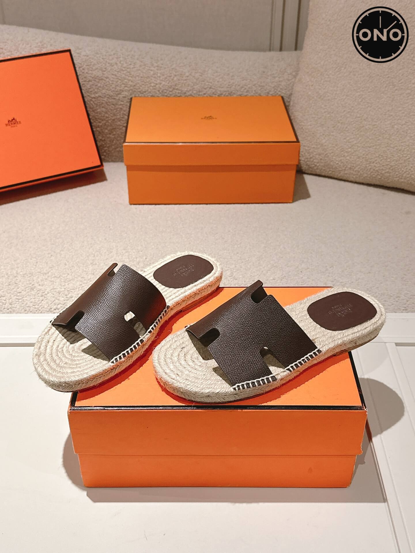 Hermes-Slippers_51_4.jpg