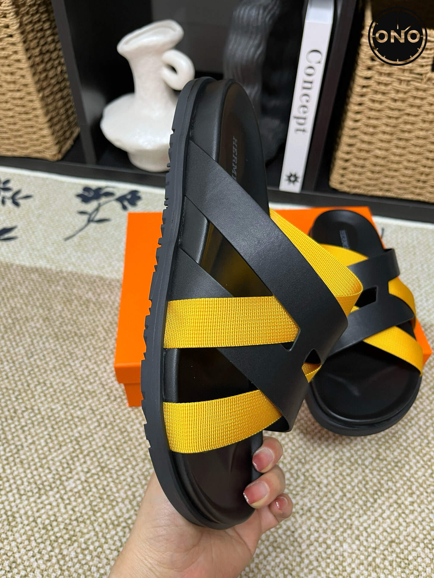 Hermes-Slippers_18_6.jpg