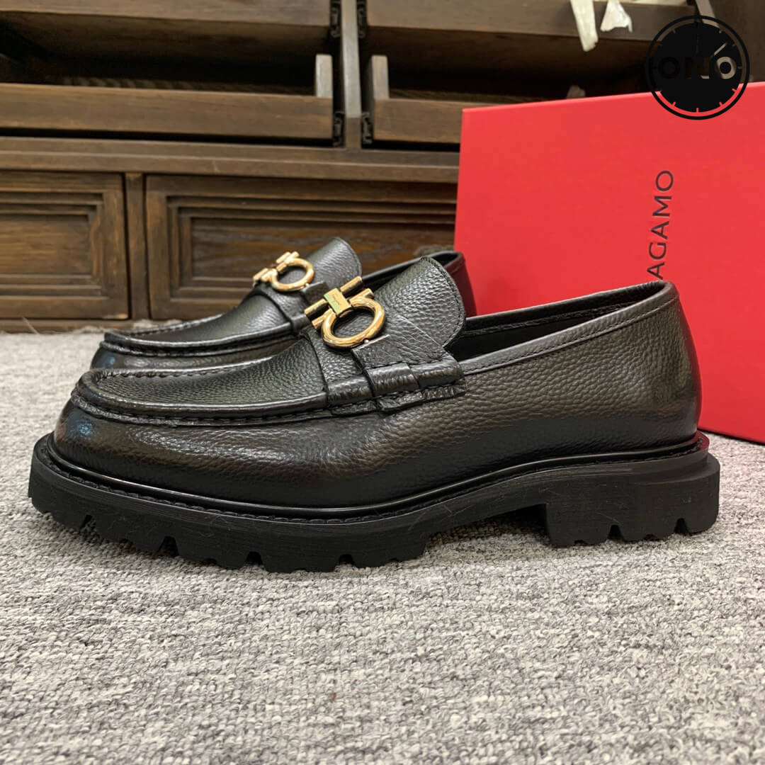 Ferragamo_15_9.jpg