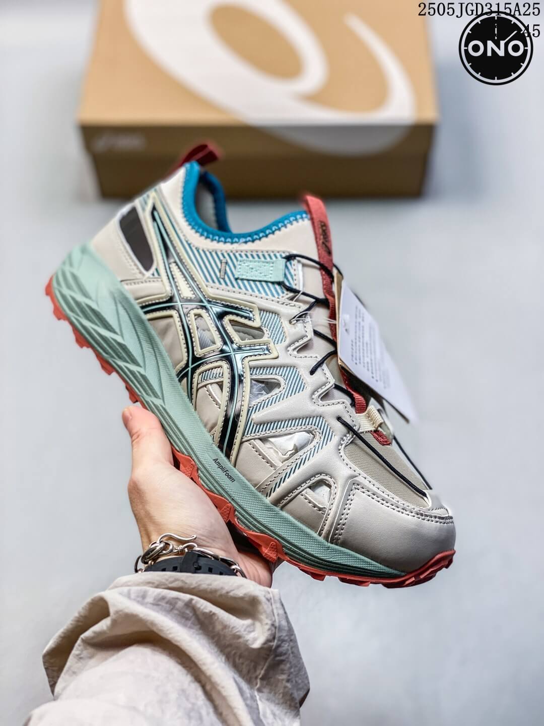 Asics_72_8.jpg