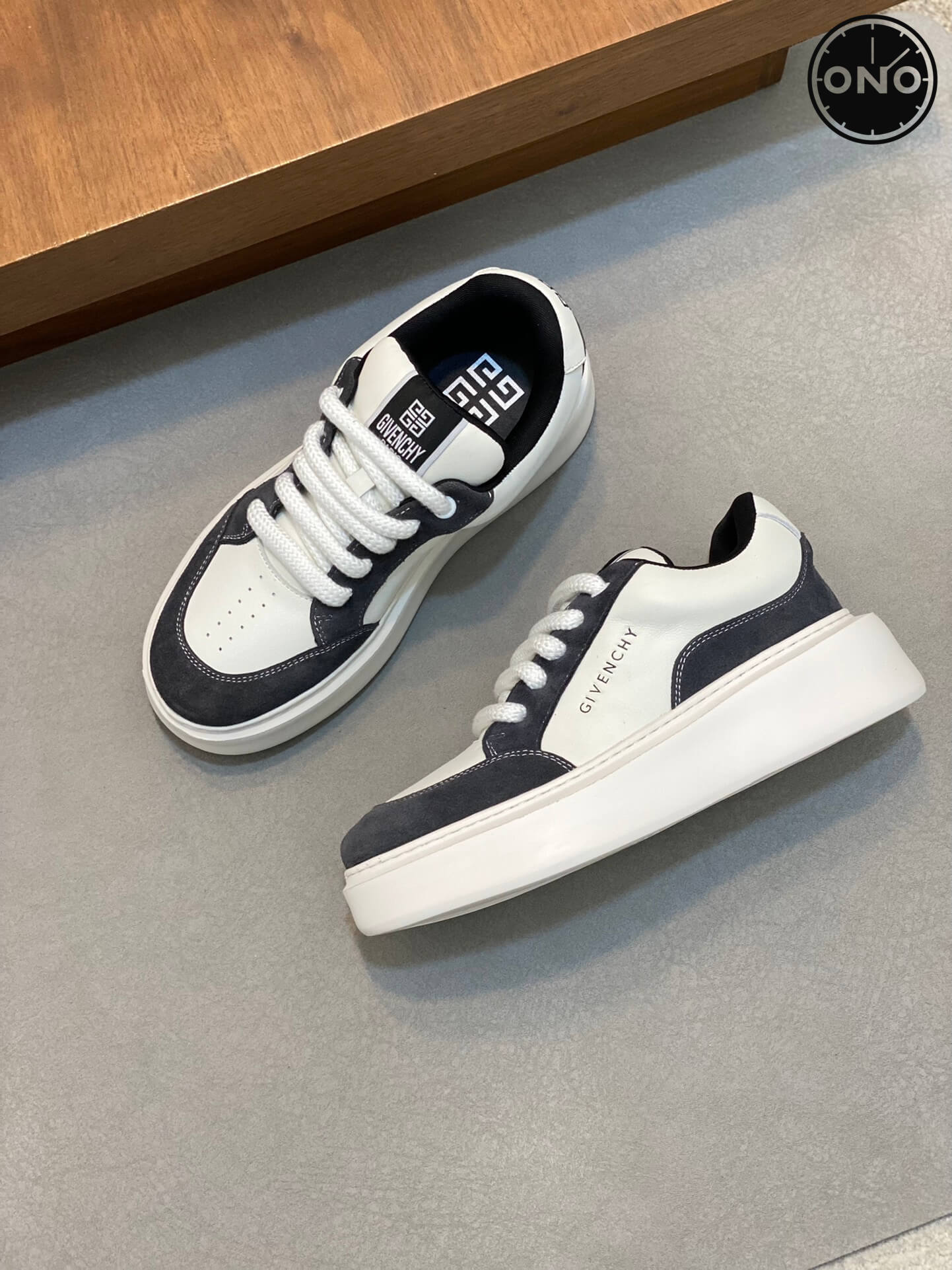 Givenchy_71_5.jpg