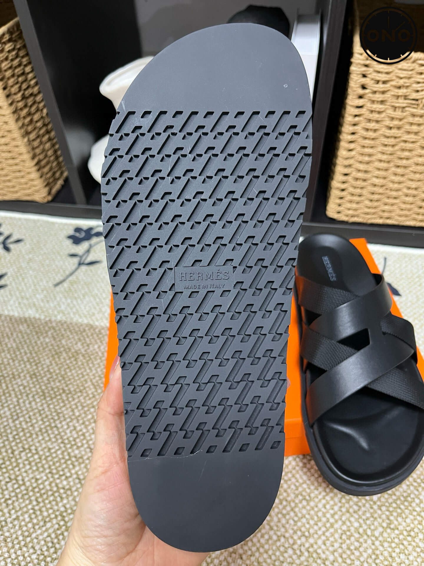 Hermes-Slippers_19_9.jpg
