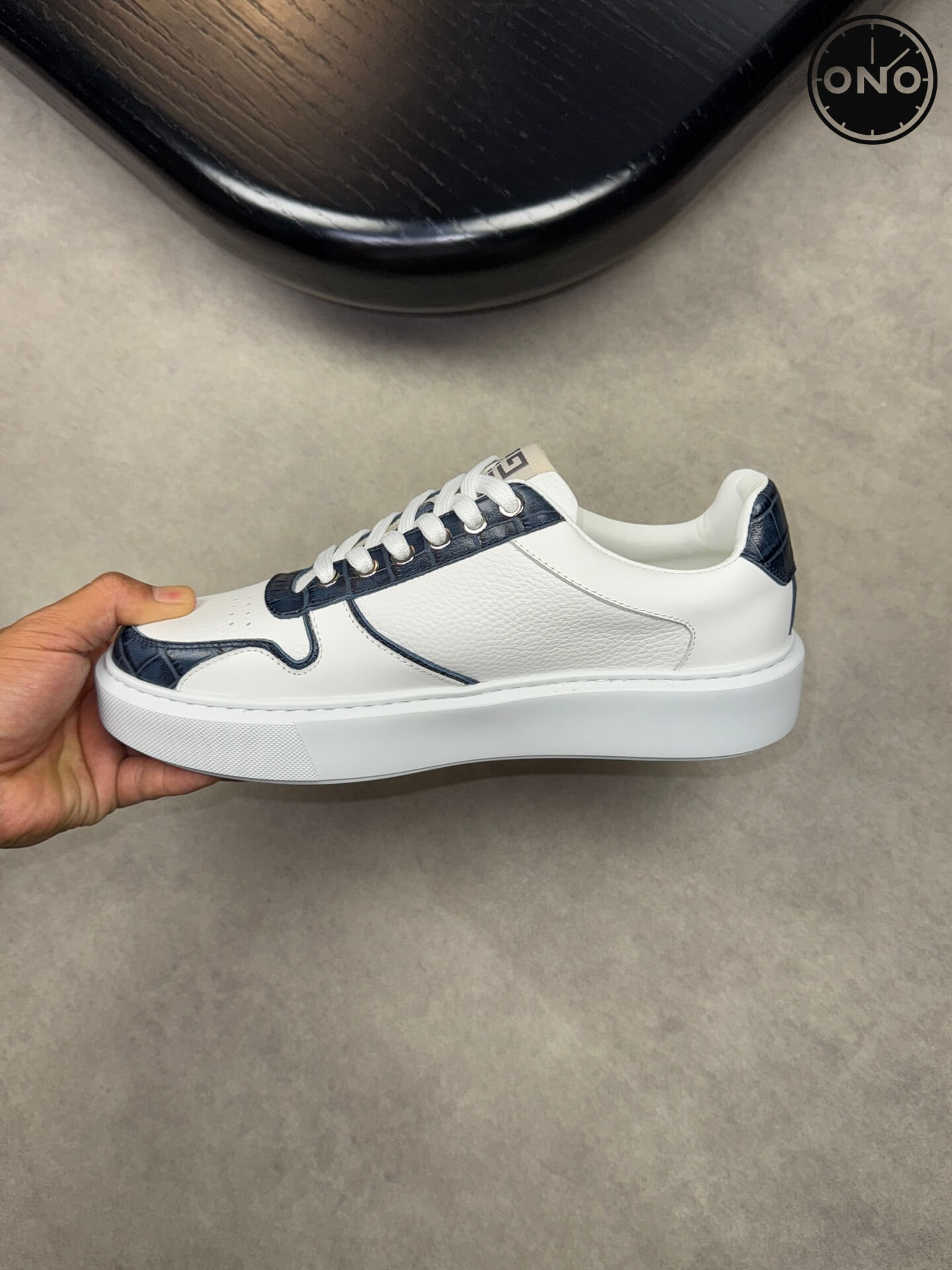 Givenchy_38_5.jpg