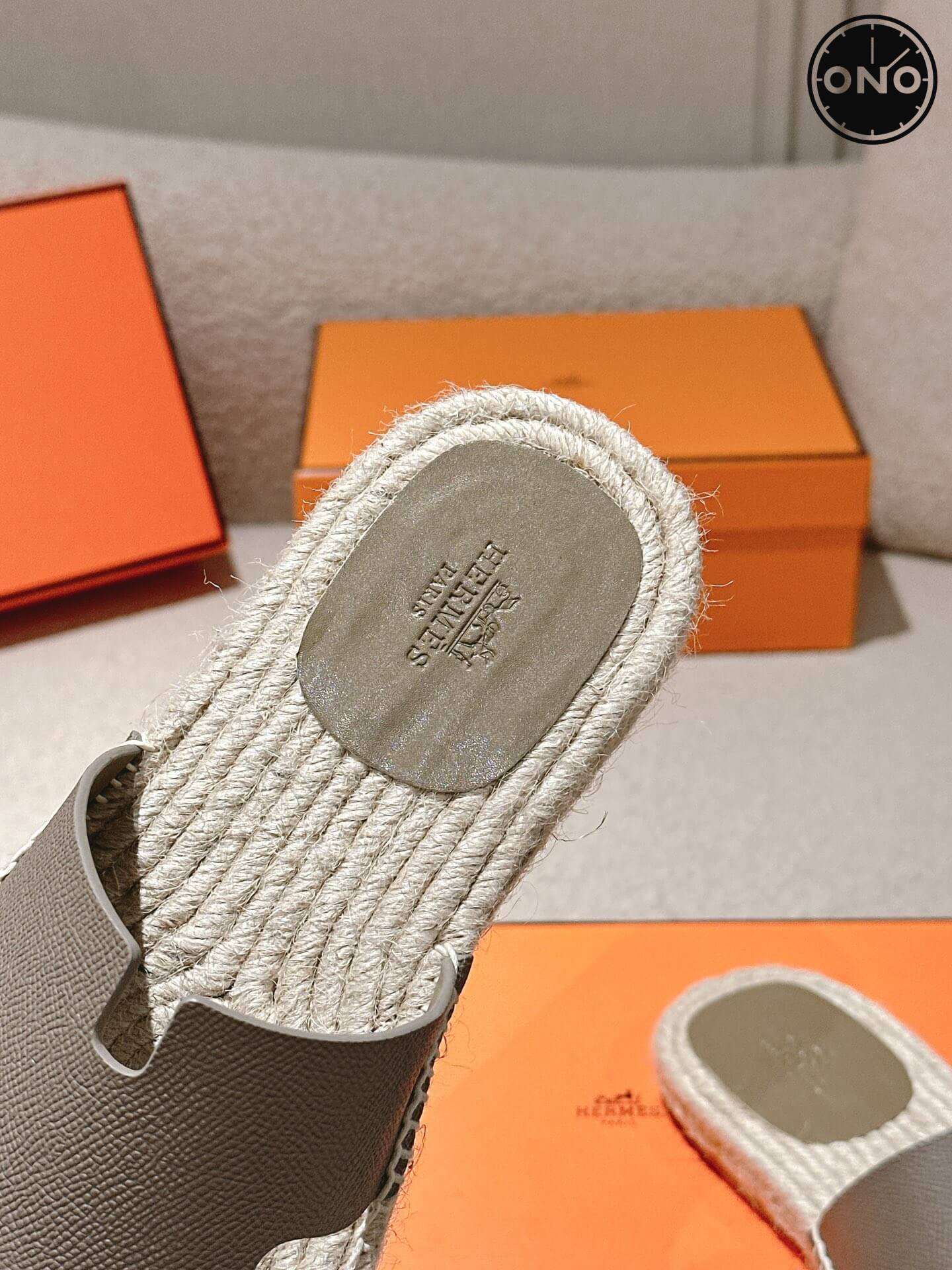 Hermes-Slippers_55_6.jpg
