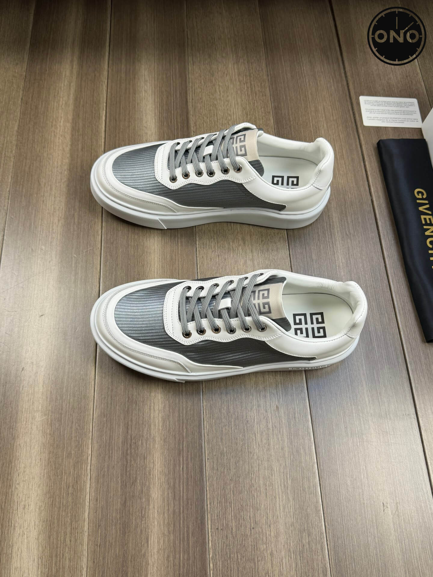 Givenchy_103_3.jpg
