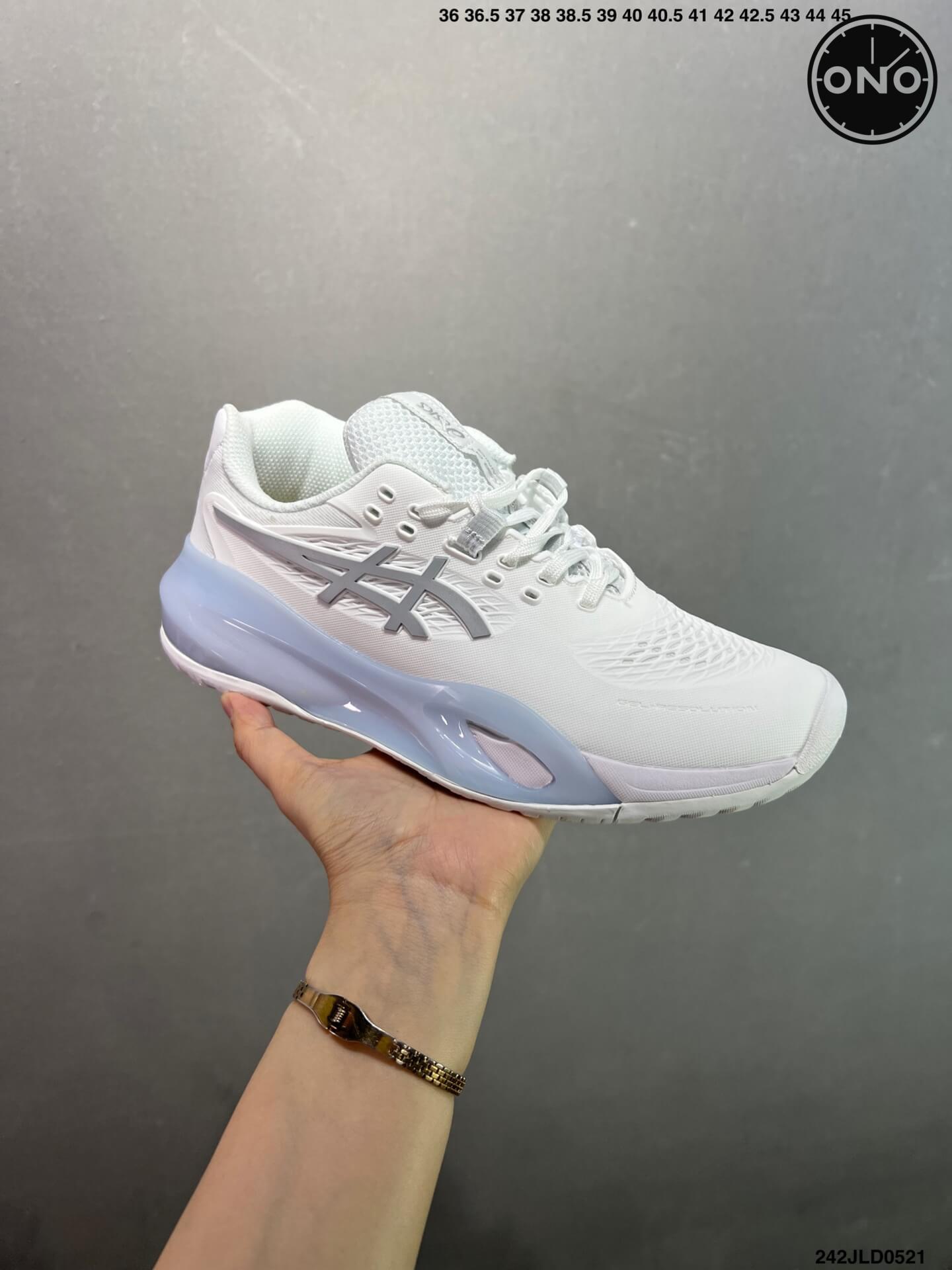 Asics_66_7.jpg