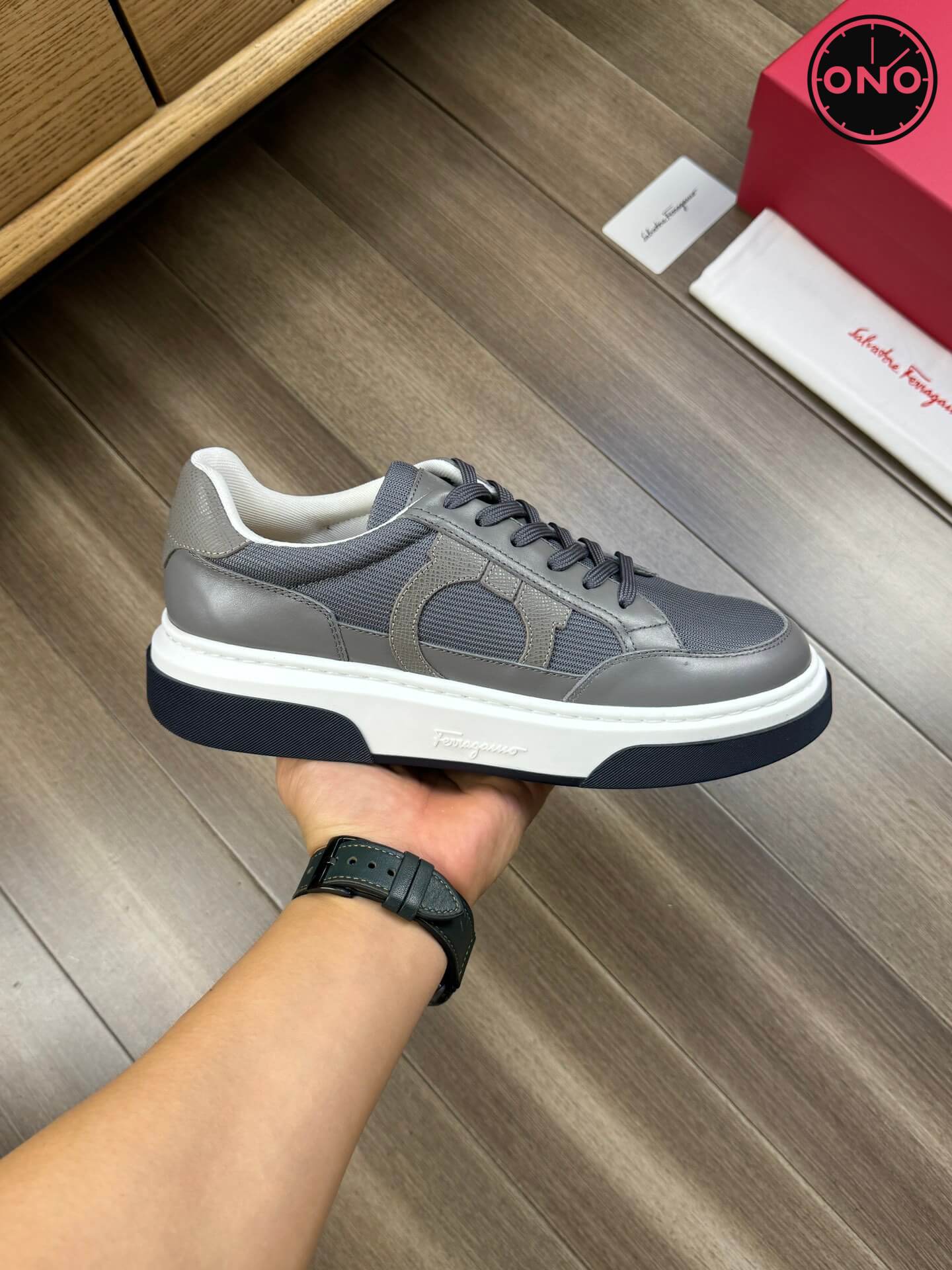 Ferragamo_56_7.jpg