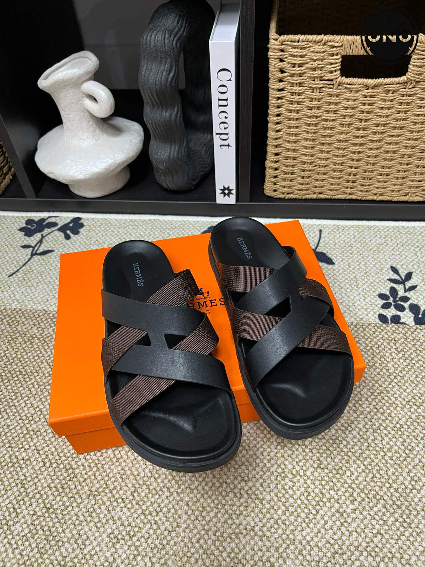 Hermes-Slippers_20_2.jpg
