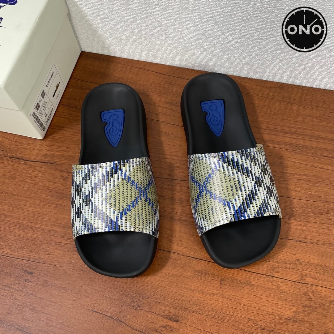 Burberry-Slippers_3_2.jpg