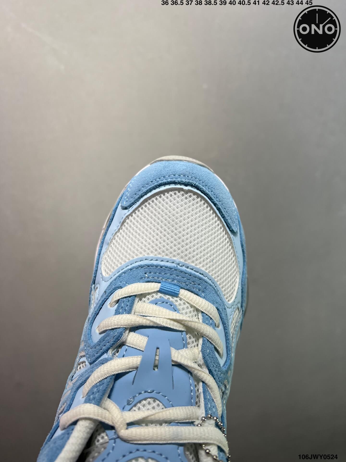 Asics_74_5.jpg