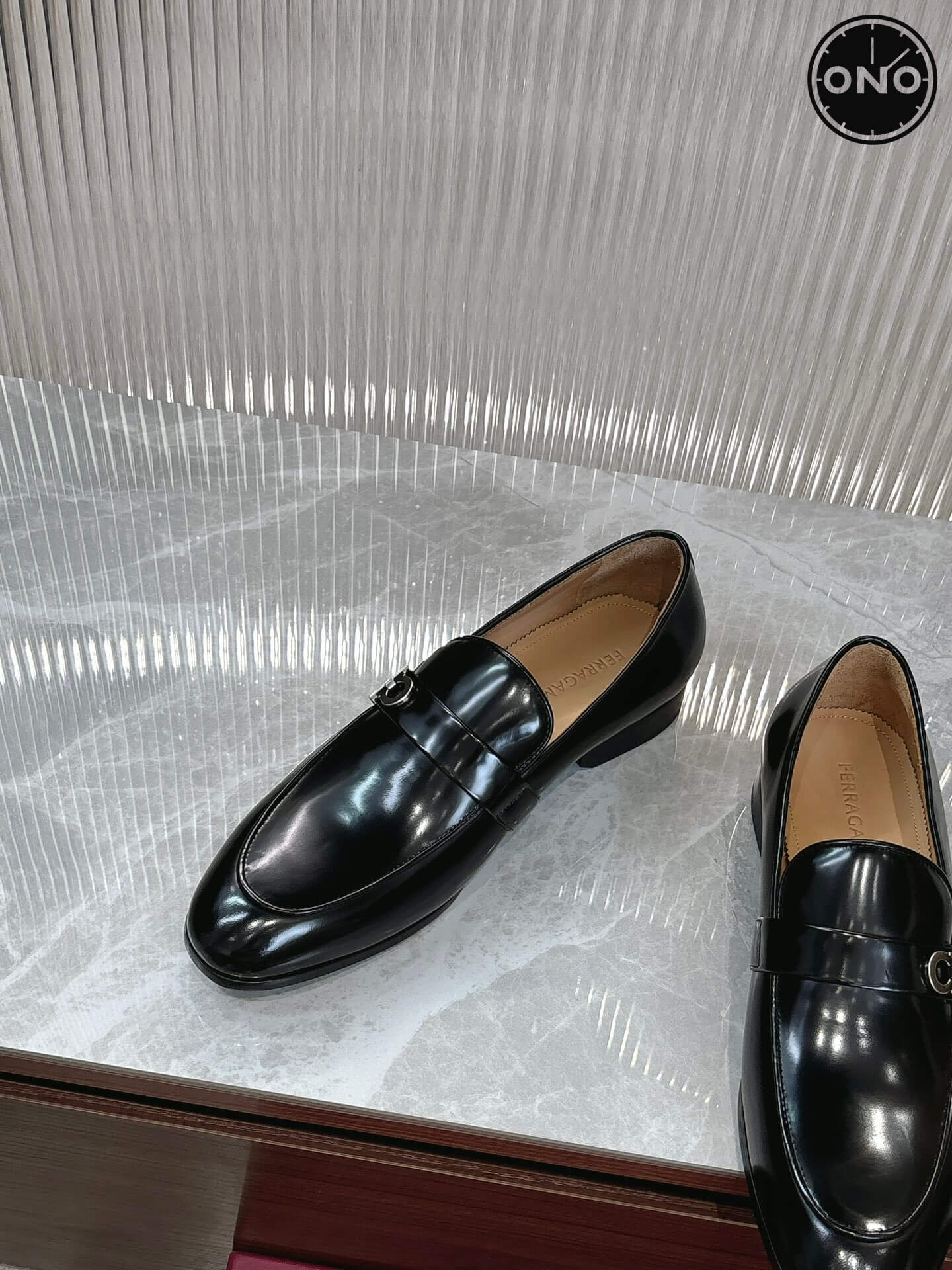 Ferragamo_4_7.jpg
