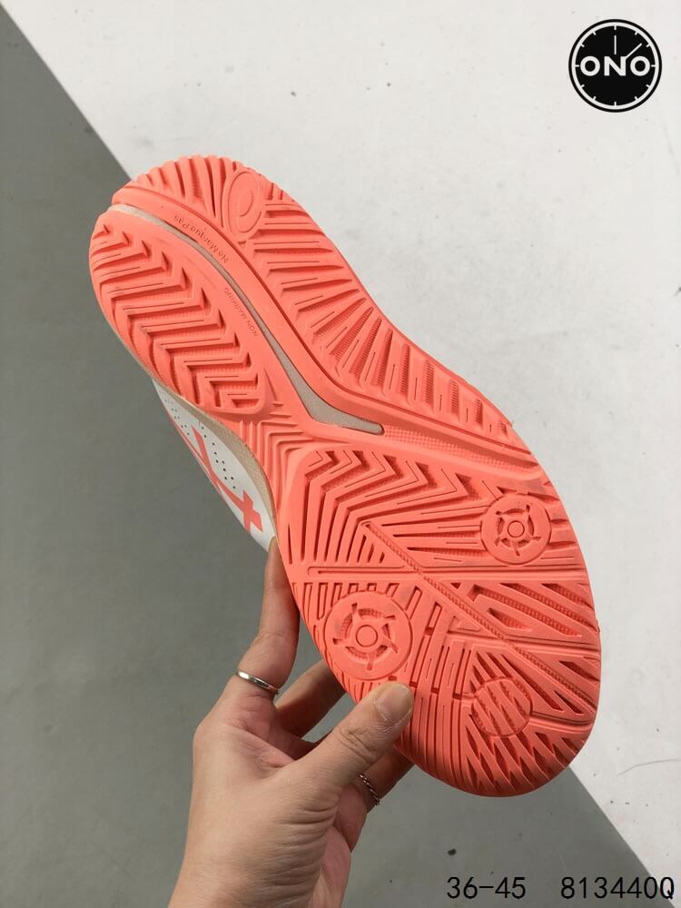Asics_71_5.jpg