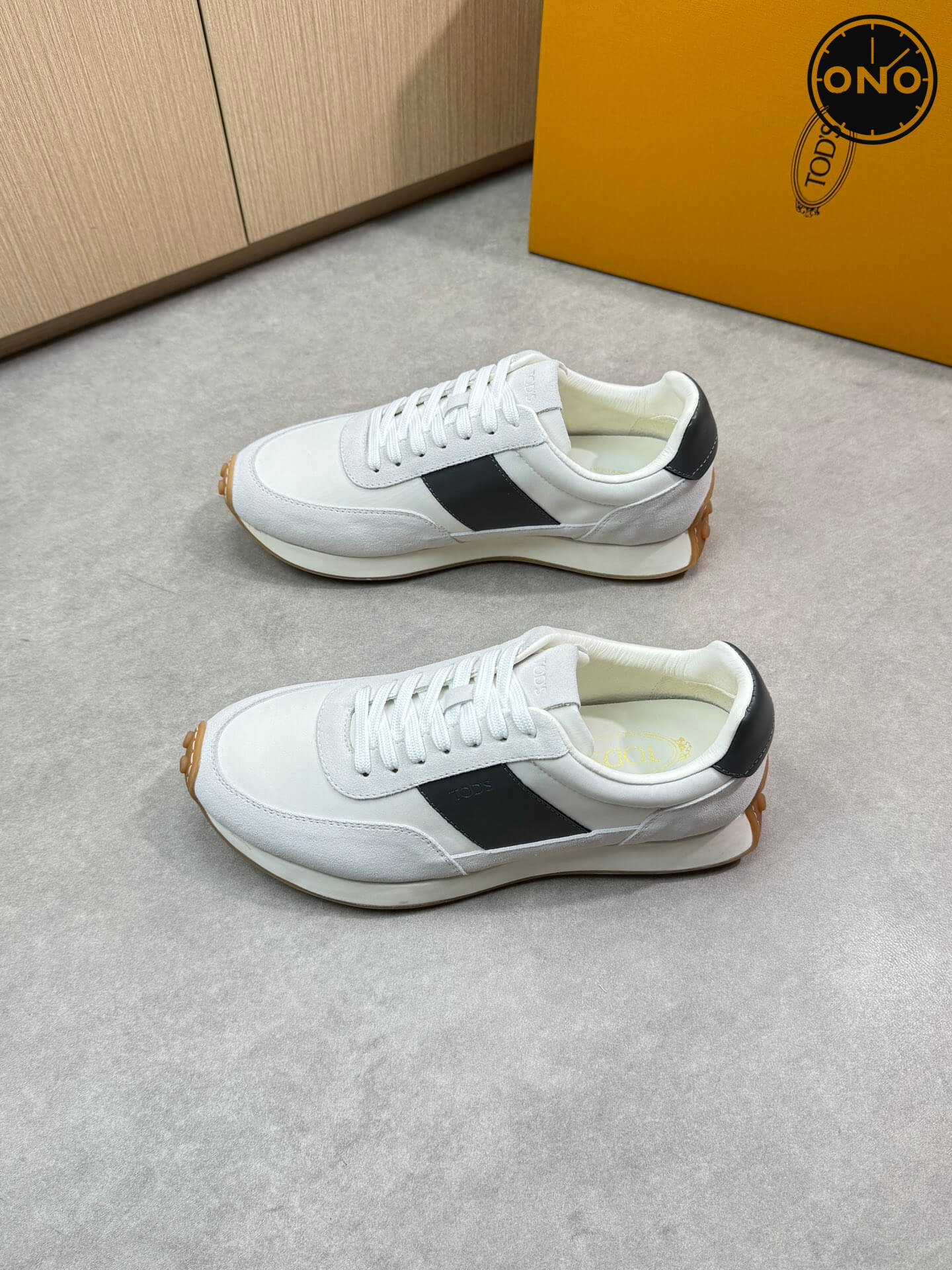 Burberry_1_9.jpg