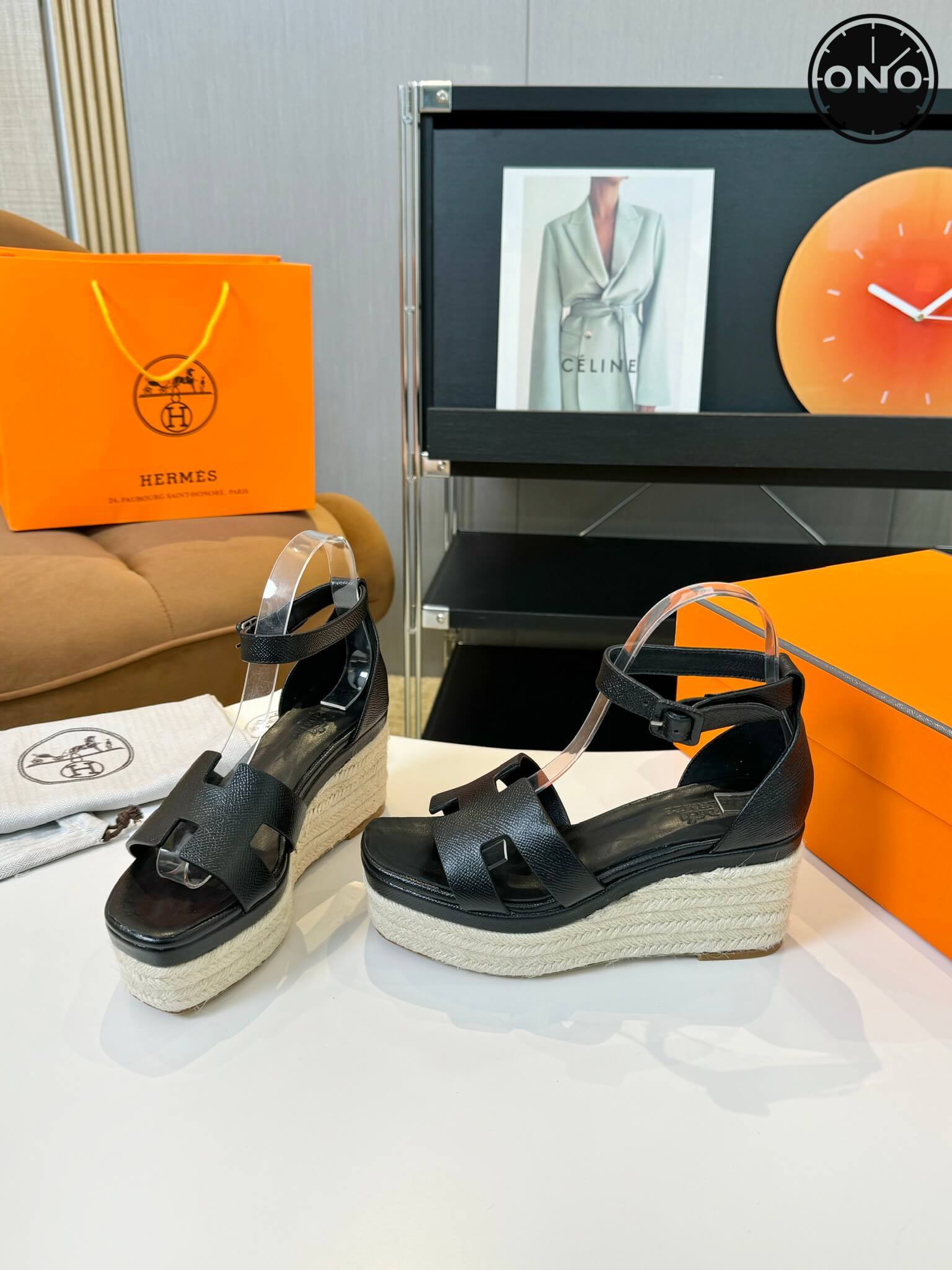 Hermes-Slippers_87_3.jpg