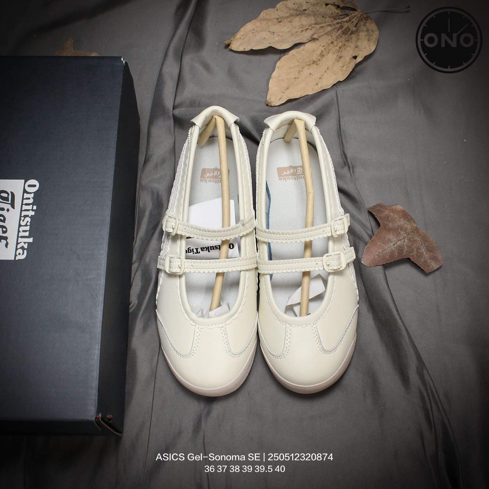 Asics_62_8.jpg