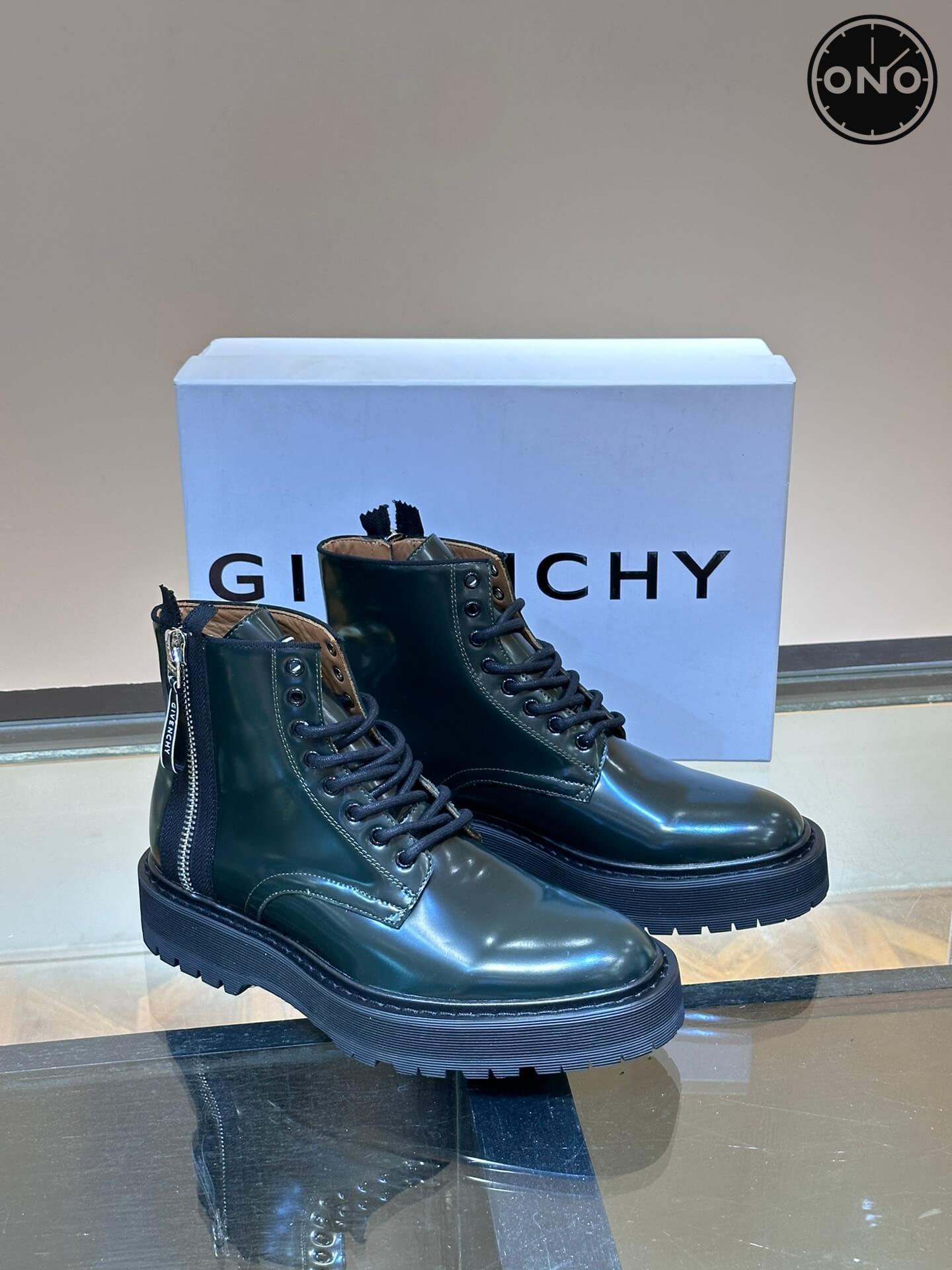 Givenchy_78_5.jpg