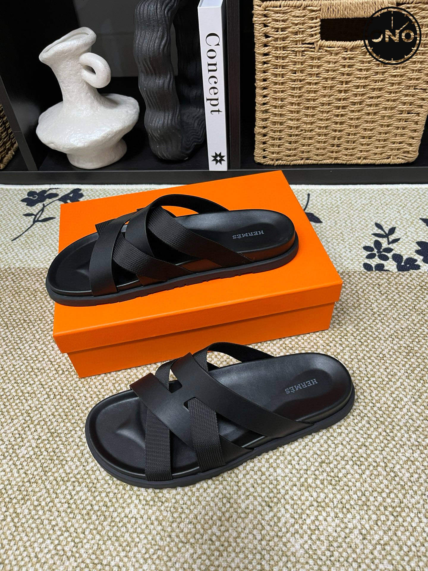 Hermes-Slippers_19_2.jpg