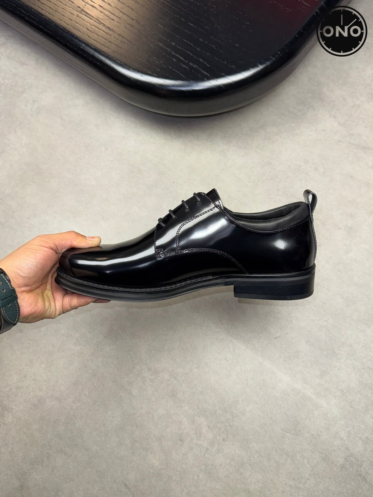 Ferragamo_83_5.jpg