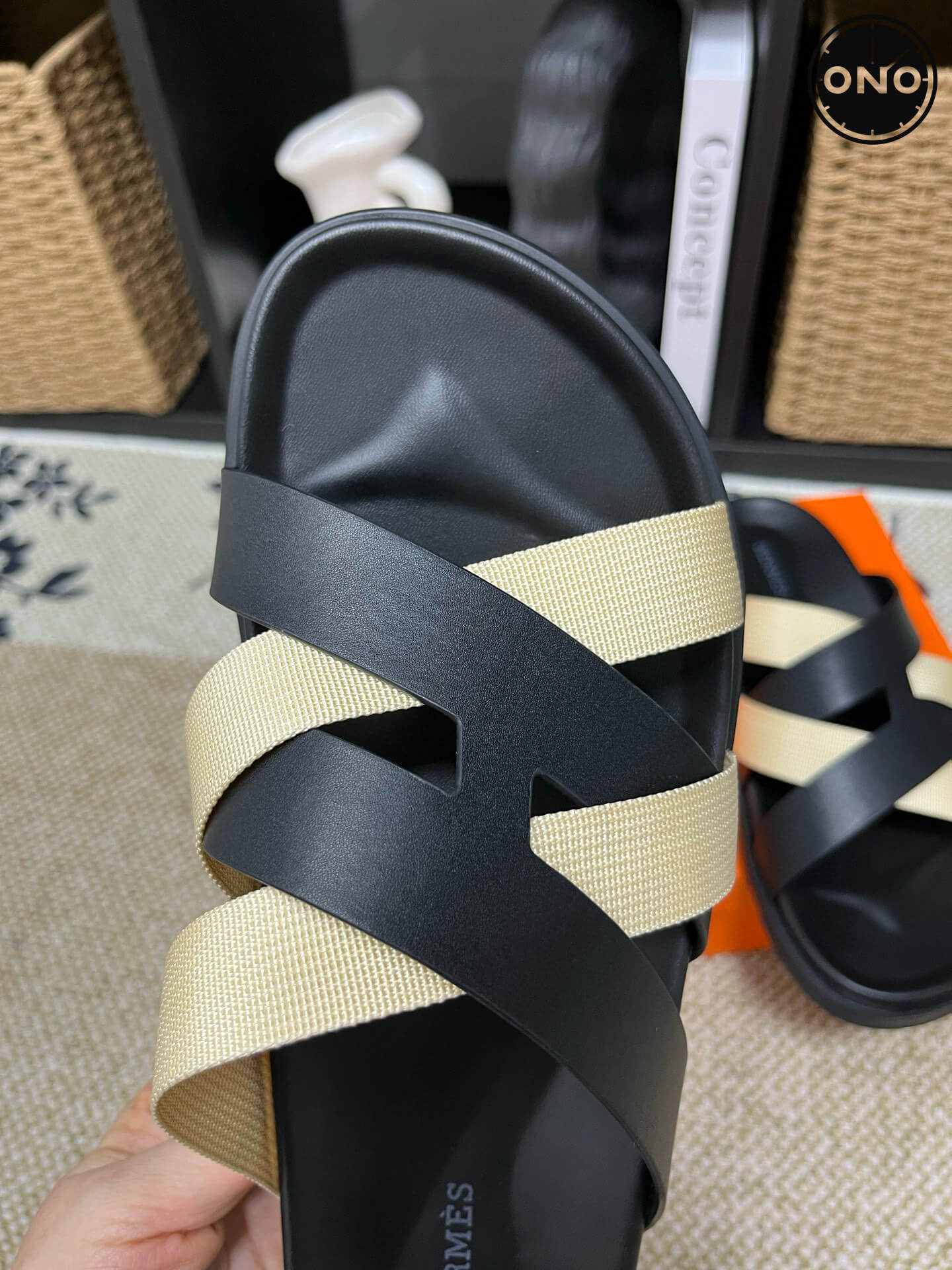 Hermes-Slippers_22_7.jpg