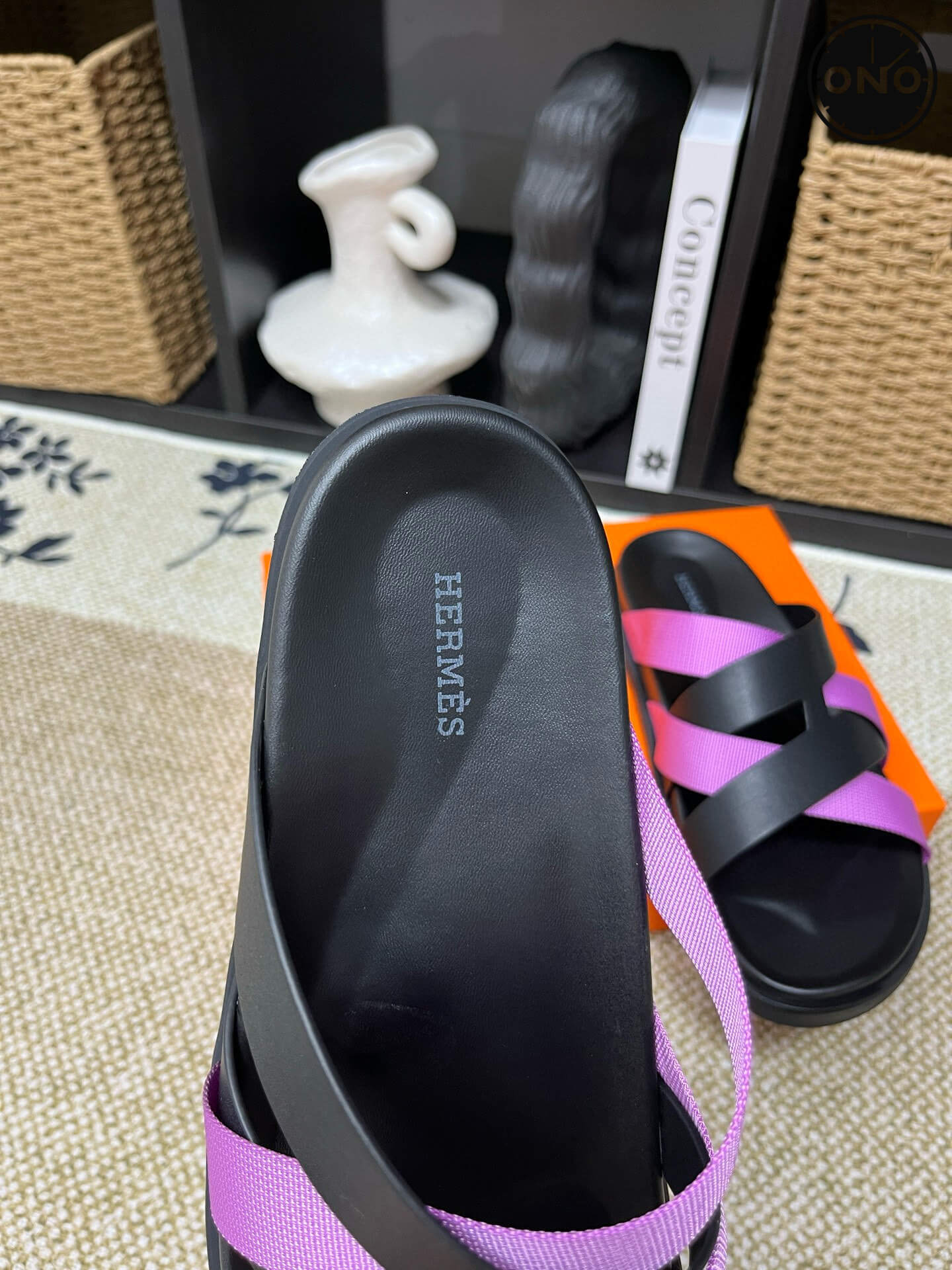 Hermes-Slippers_23_9.jpg