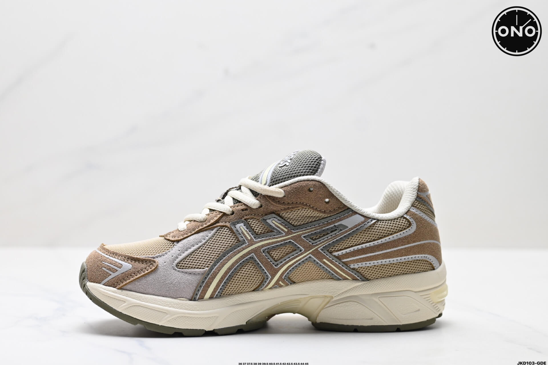 Asics_8_3.jpg