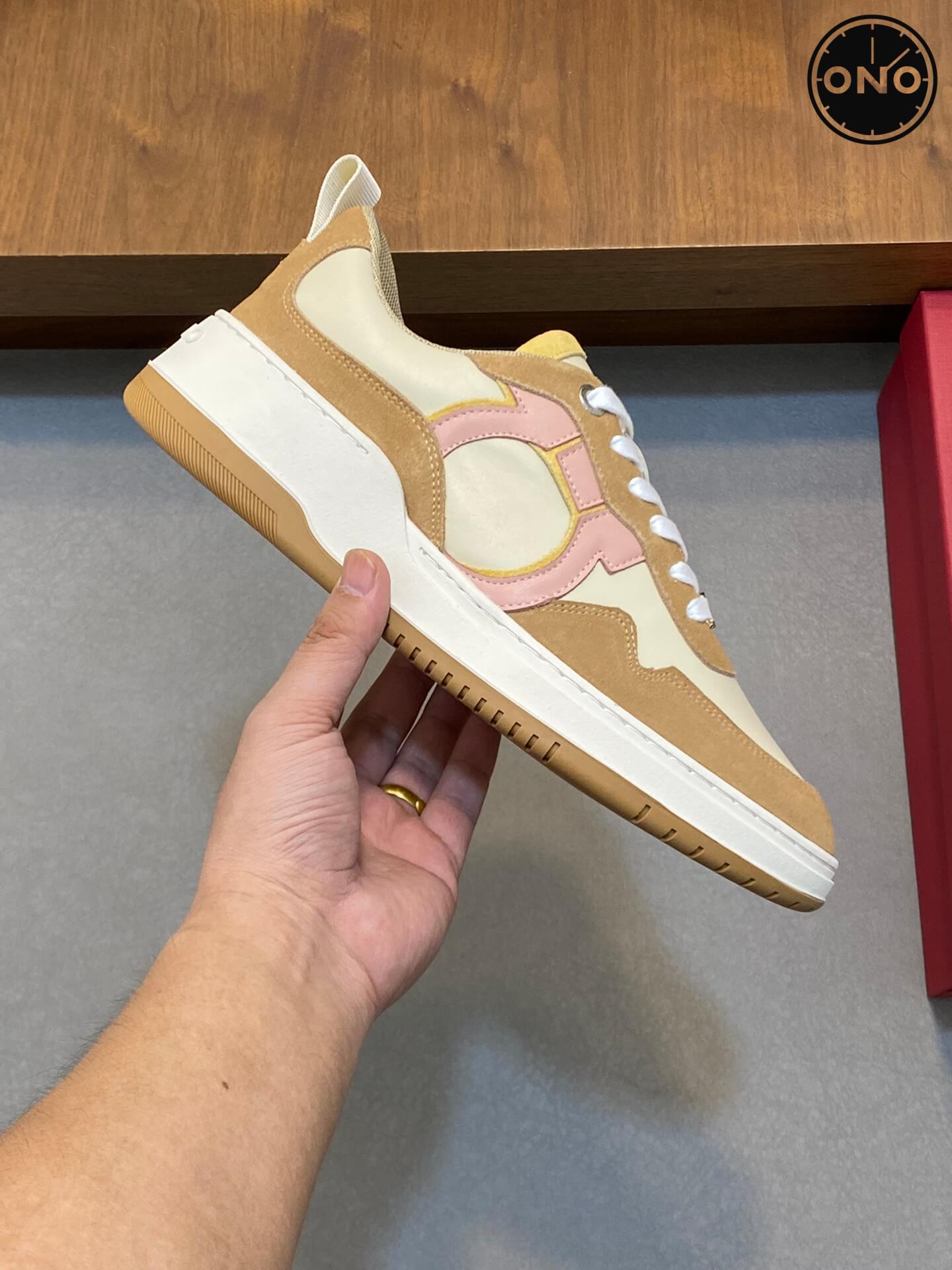 Ferragamo_23_8.jpg