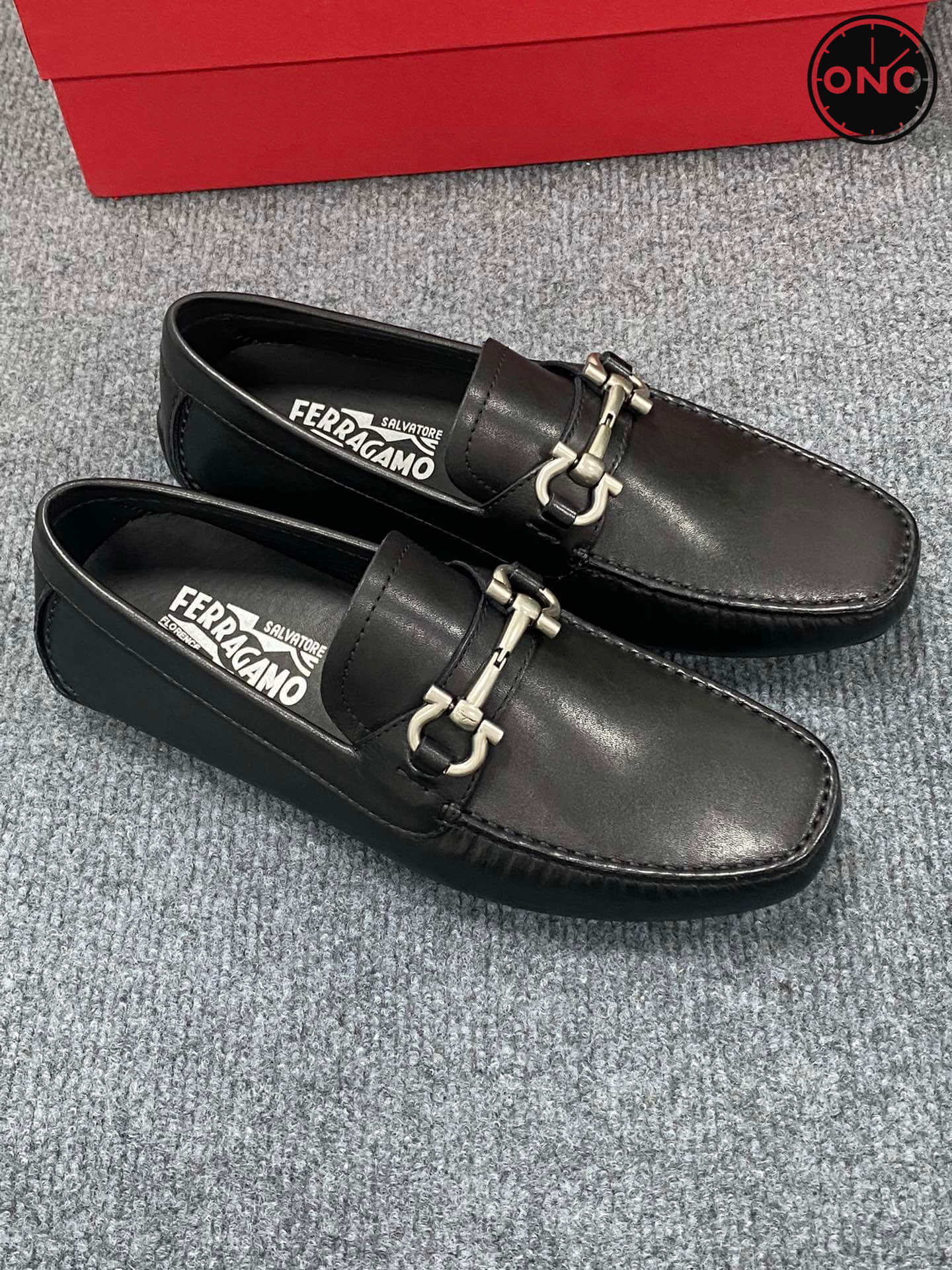 Ferragamo_49_3.jpg