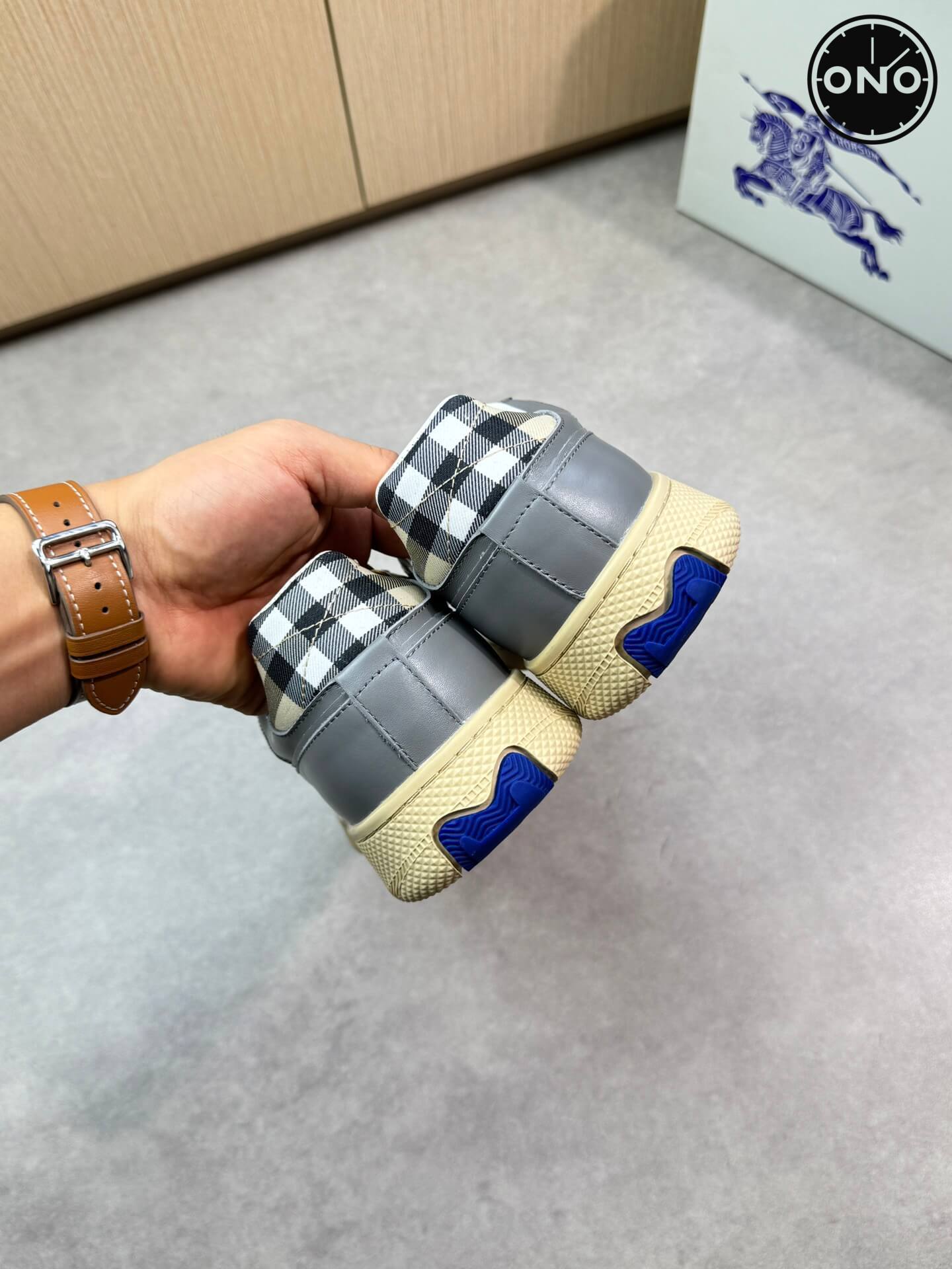 Burberry_29_8.jpg
