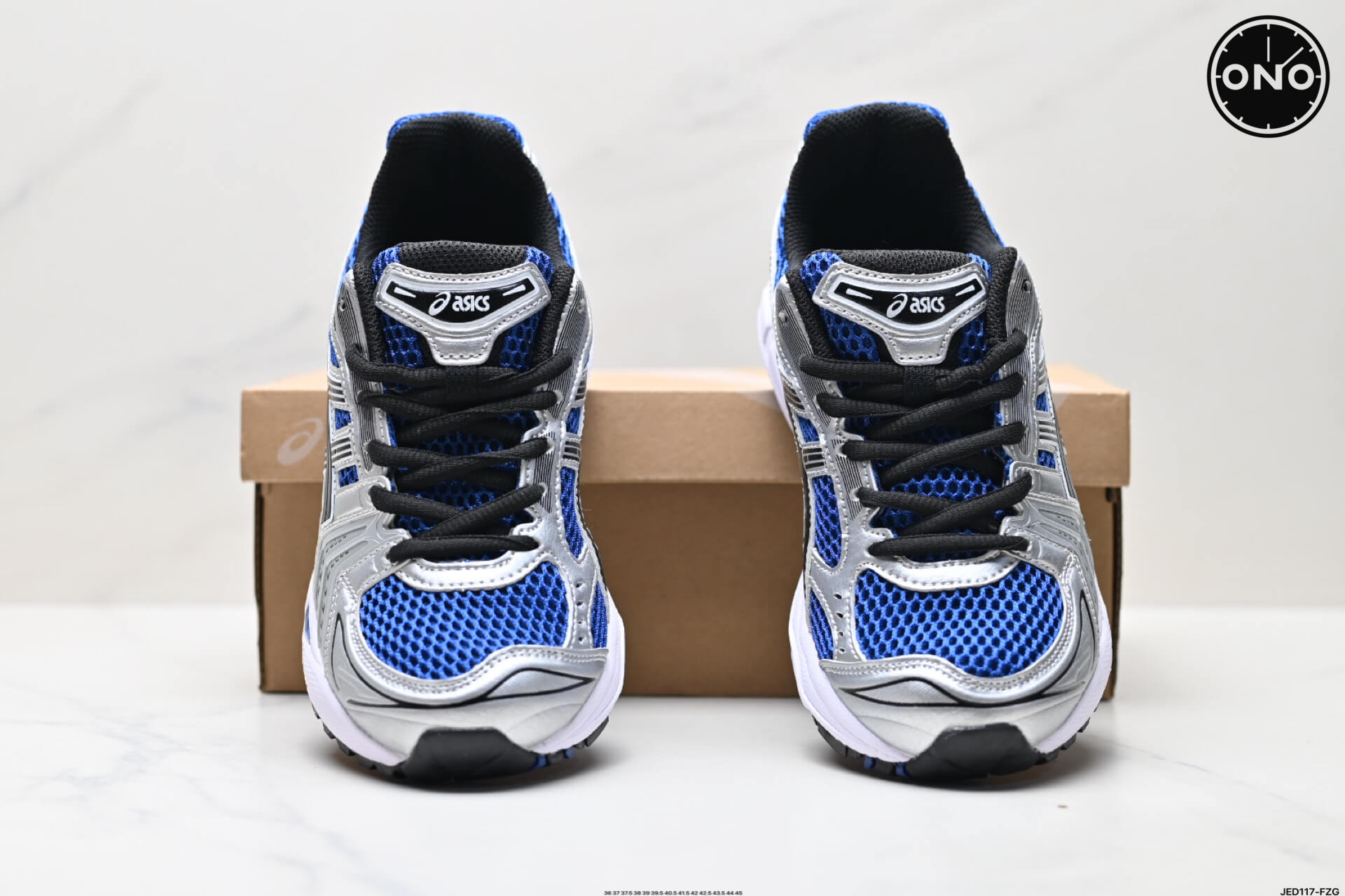 Asics_40_7.jpg