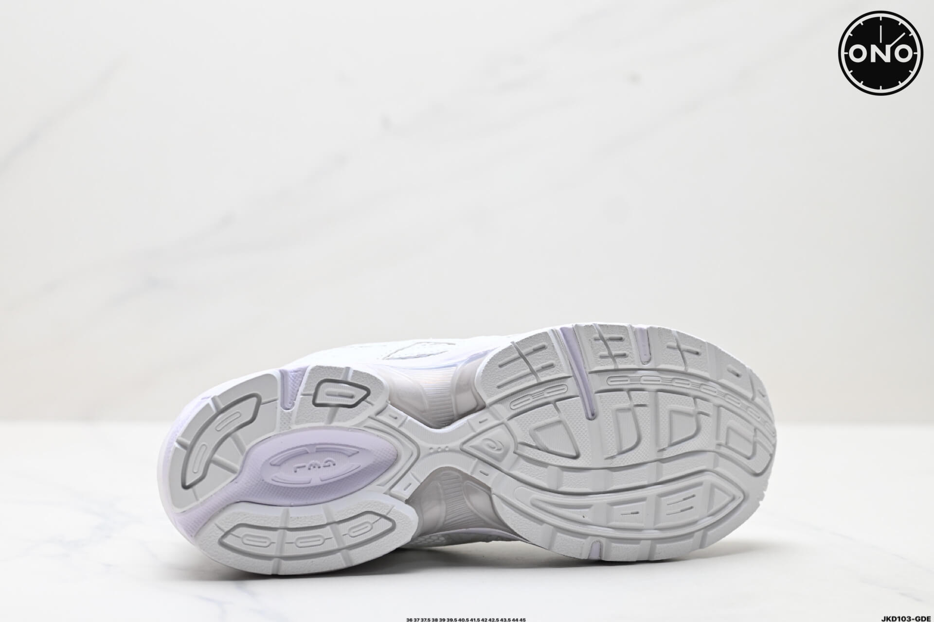 Asics_6_9.jpg
