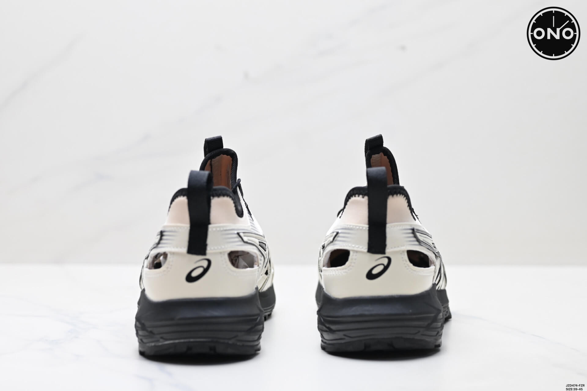 Asics_61_6.jpg