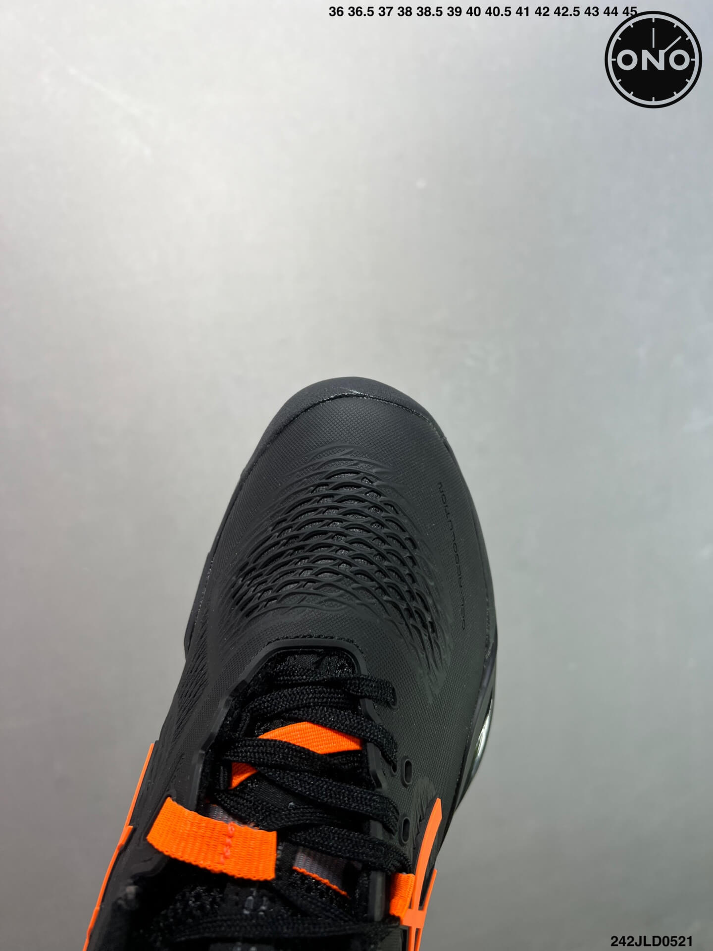Asics_68_5.jpg
