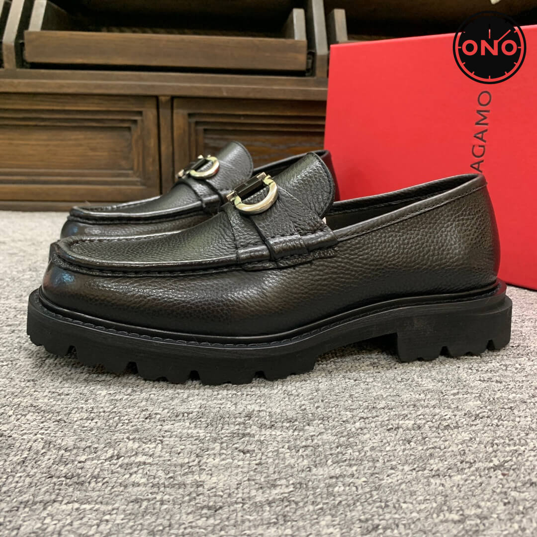 Ferragamo_15_6.jpg