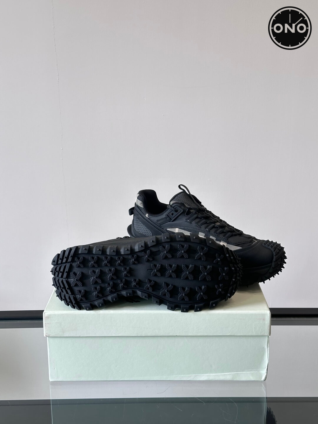 Burberry_49_9.jpg