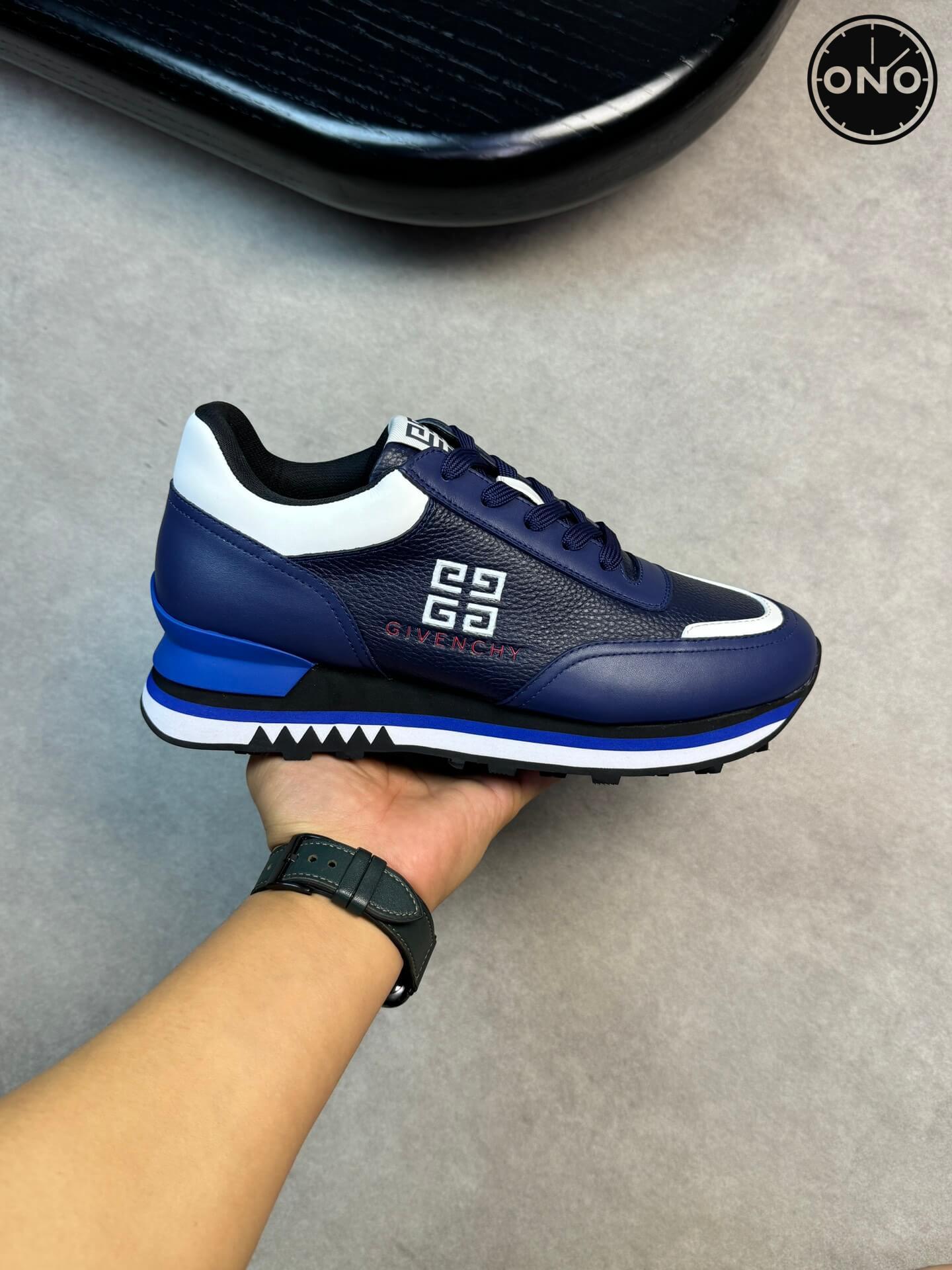 Givenchy_66_4.jpg